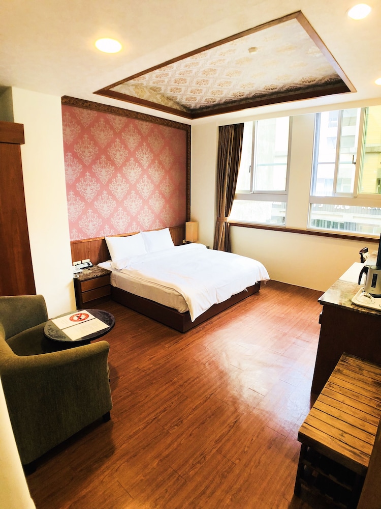 Jade Spring Hot Spring Hotel view 3