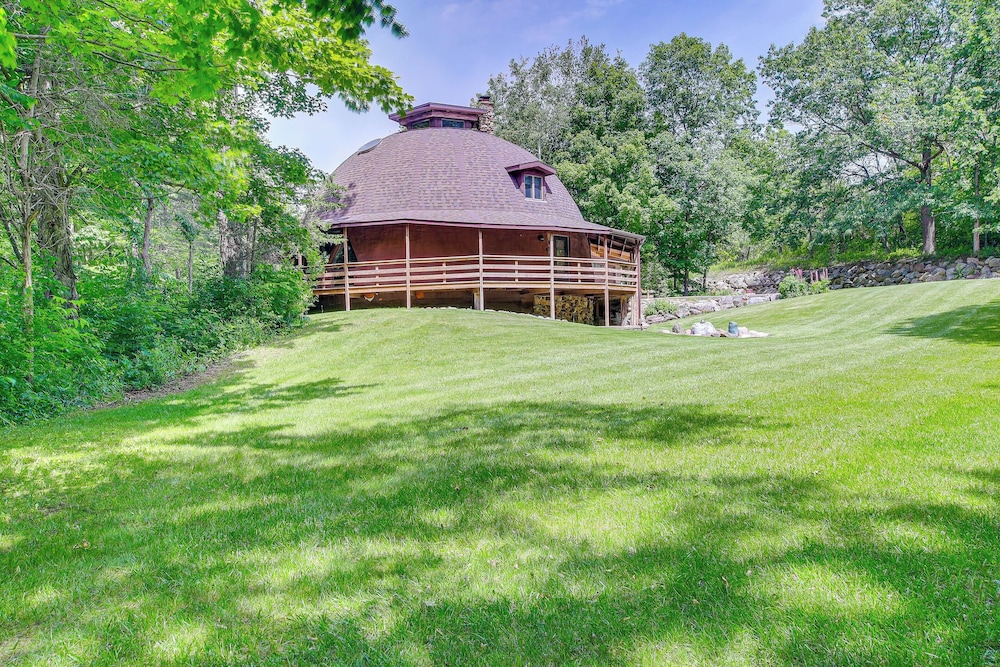 Wisconsin Vacation Rental: 1 Mi to Road America!