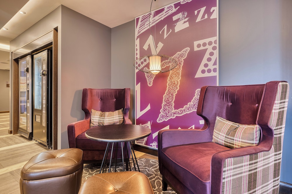 Premier Inn London Docklands - Canning Town 2