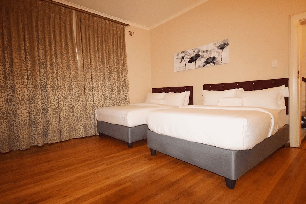 Lacasa Bellville Guesthouse view 5