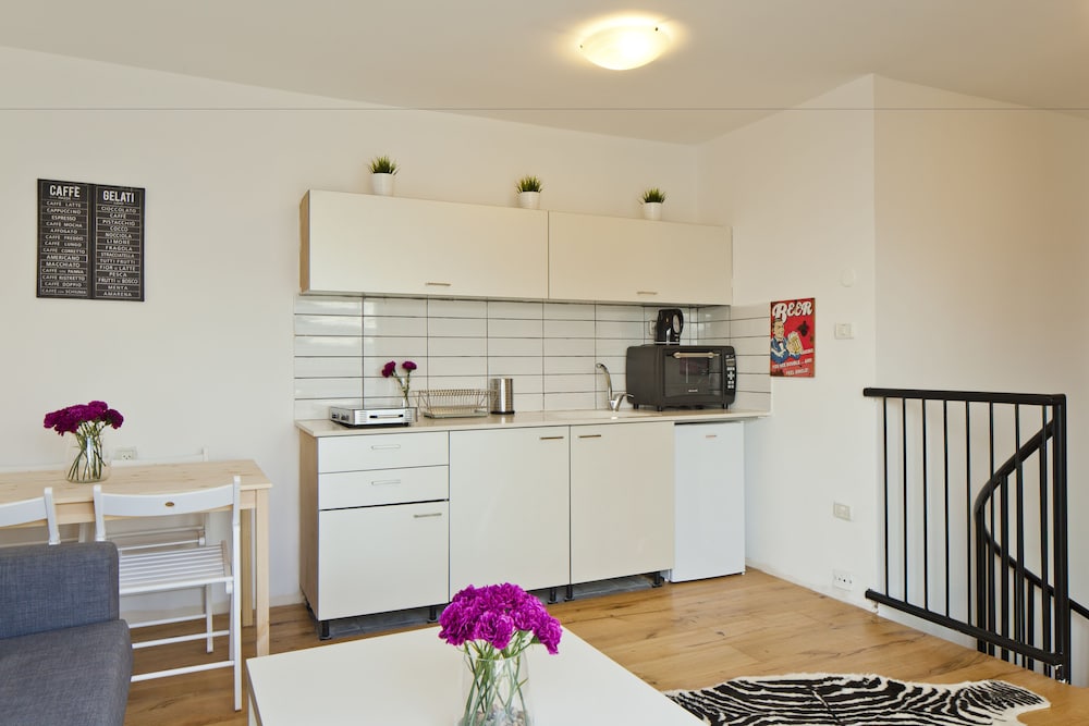 TLV Suites by the sea 3 Rooms