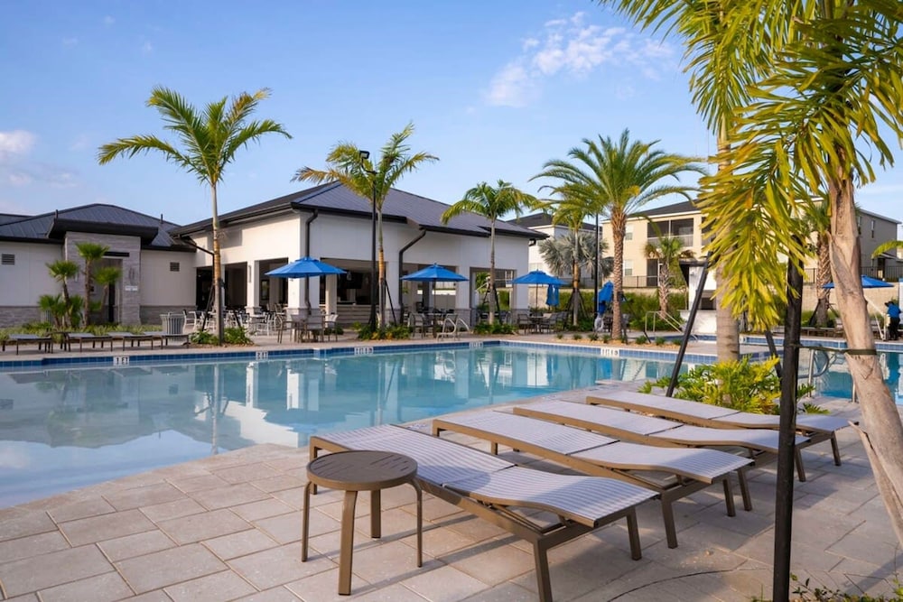 Luxurious 4Bd Villa Private Pool Spa Champions Gate Resort 9021
