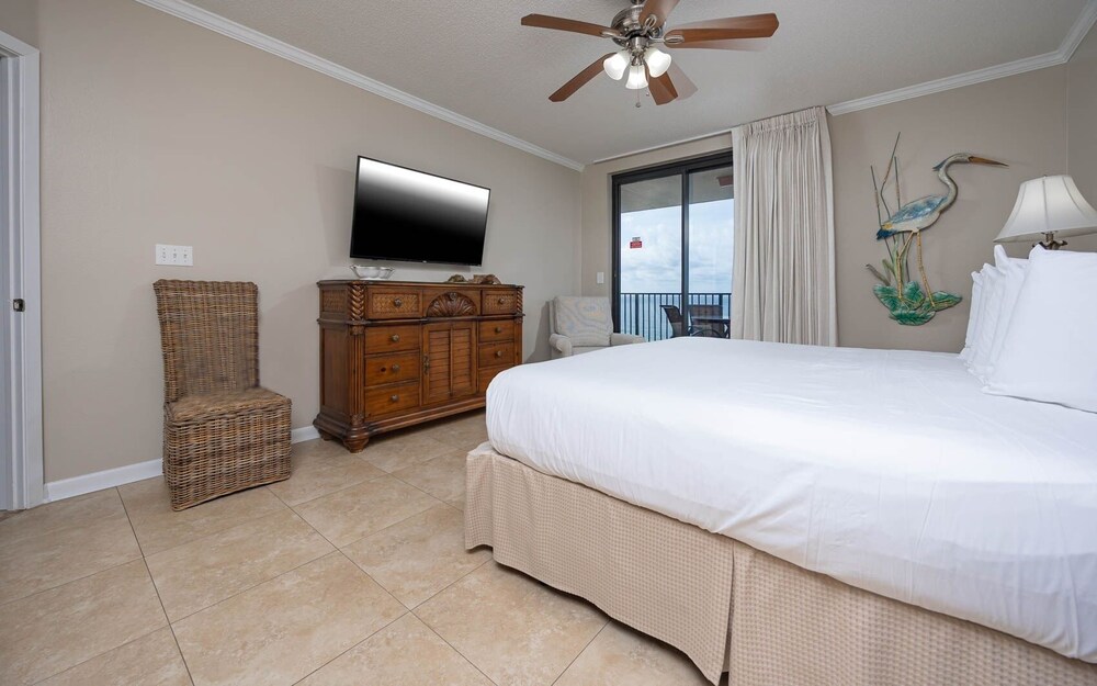 Phoenix X 809 3 Bedroom Condo