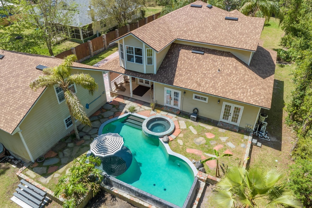 Aqua Dream Home for 11