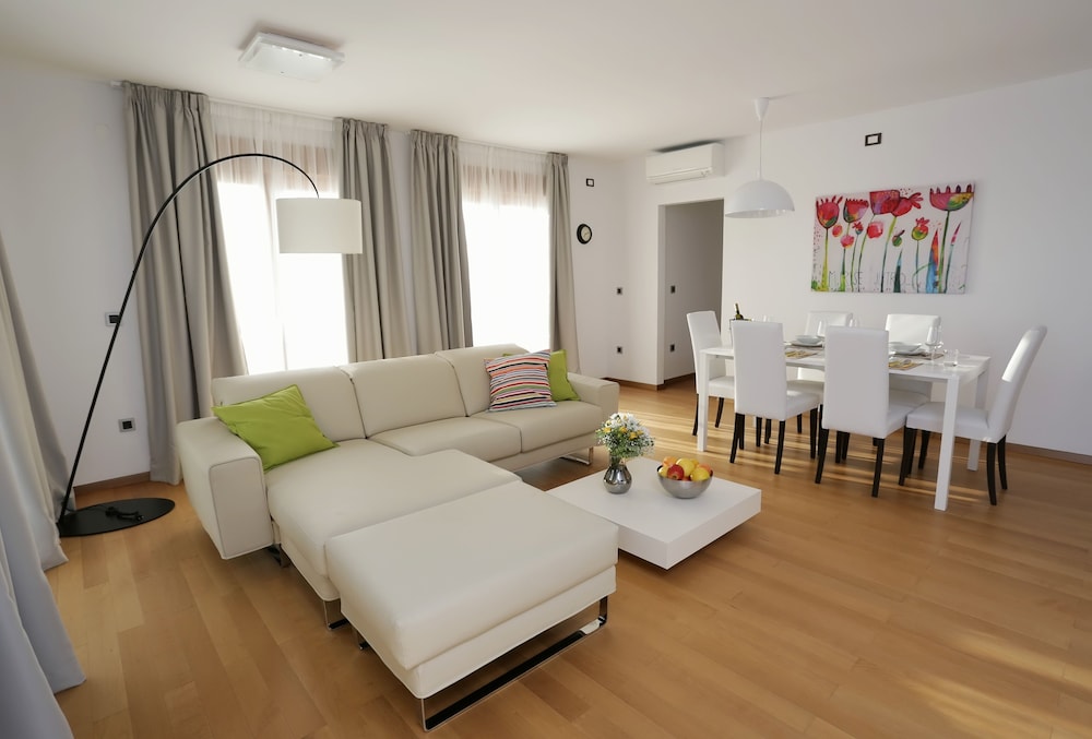 Poville Residence