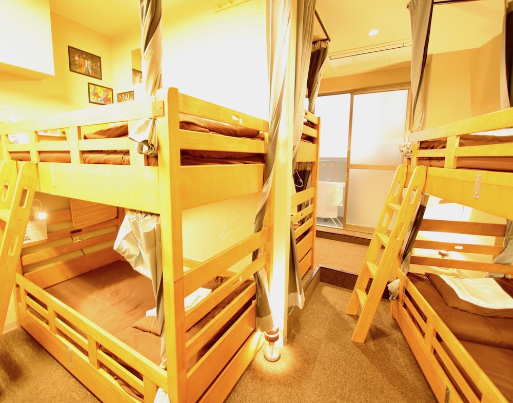 Osaka Guesthouse Nest - Hostel