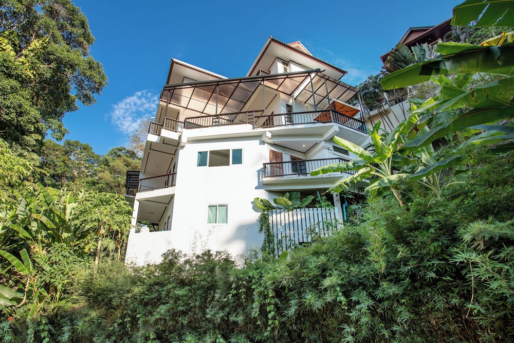 Emerald Hill Villas