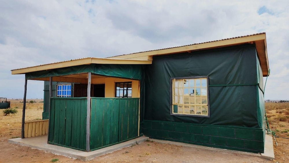 Amanya 2-bedroom Self Catering Tent