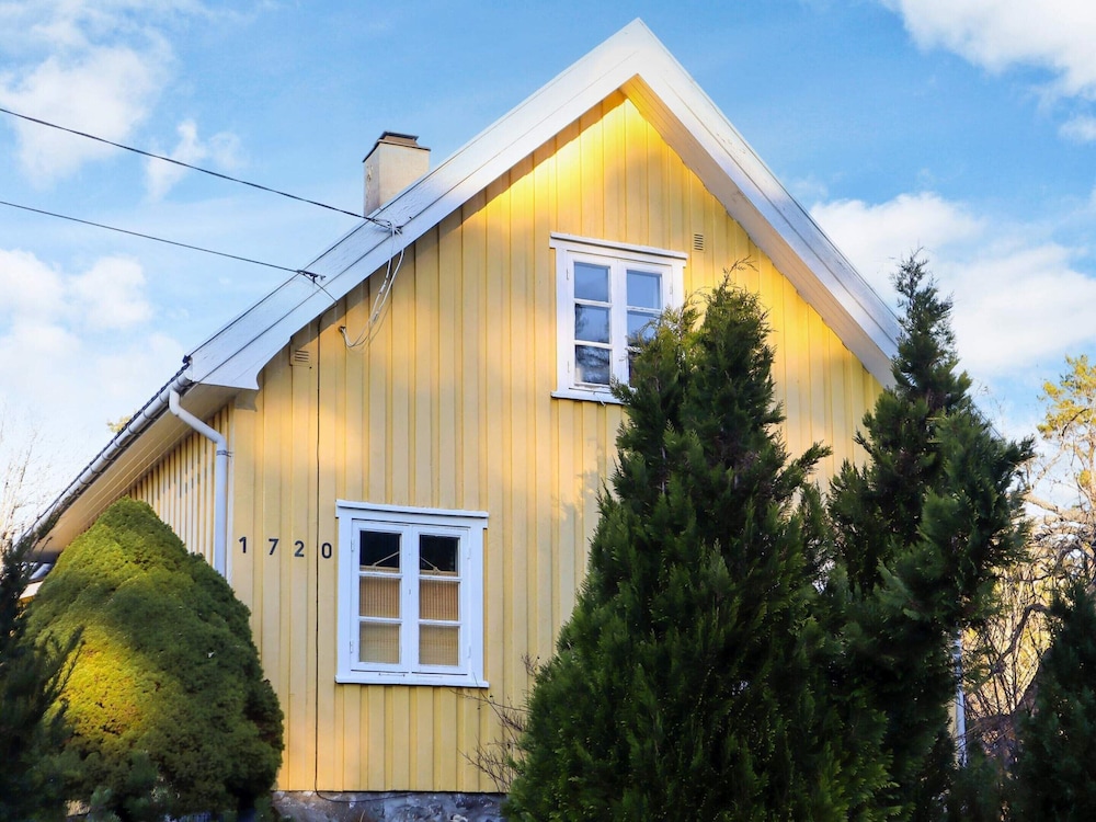 6 Person Holiday Home in Sondeled