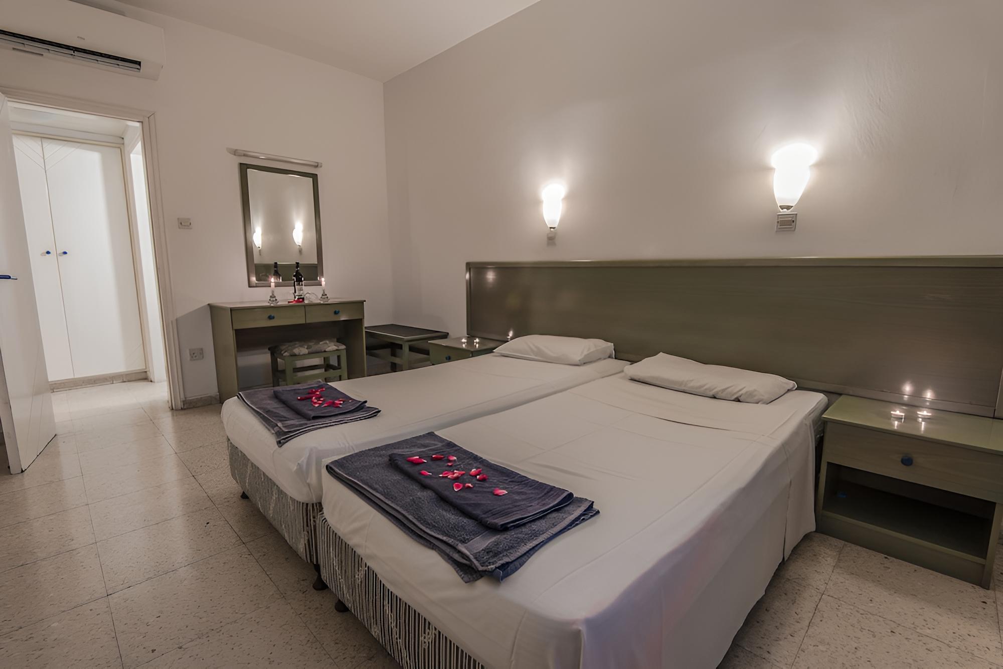 Cordelia Hotel Apts