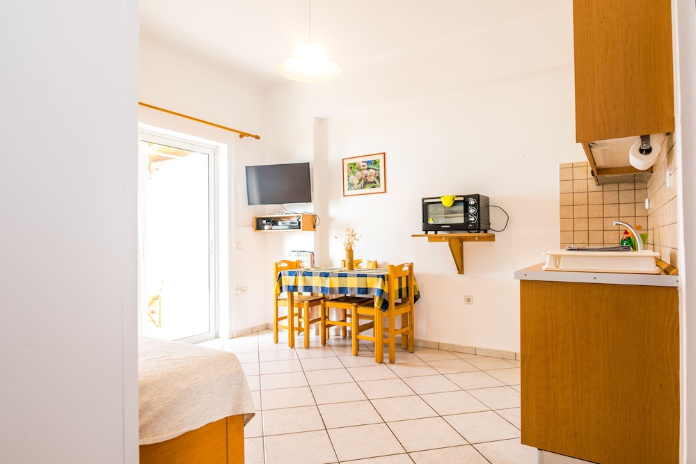 Thalassa Apartments
