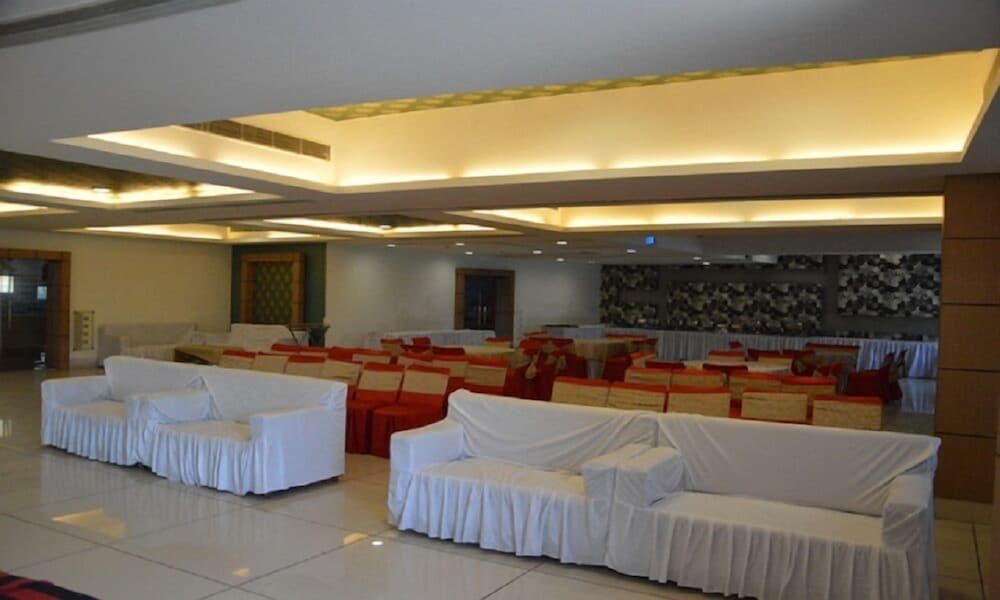 meeting & event spaces