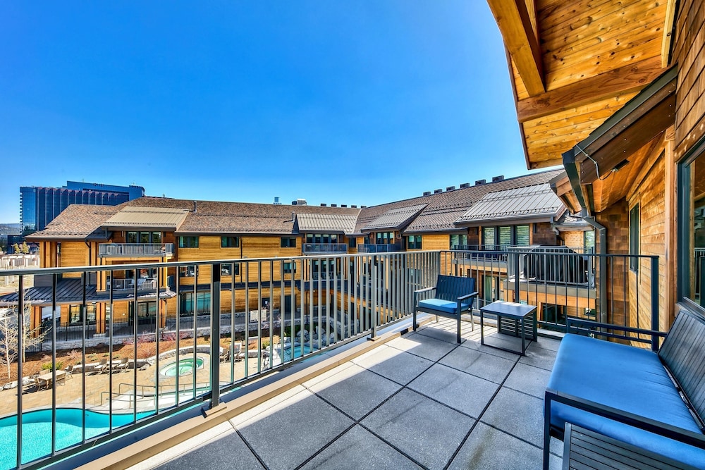 Heavenly Lake Tahoe Ski Resort