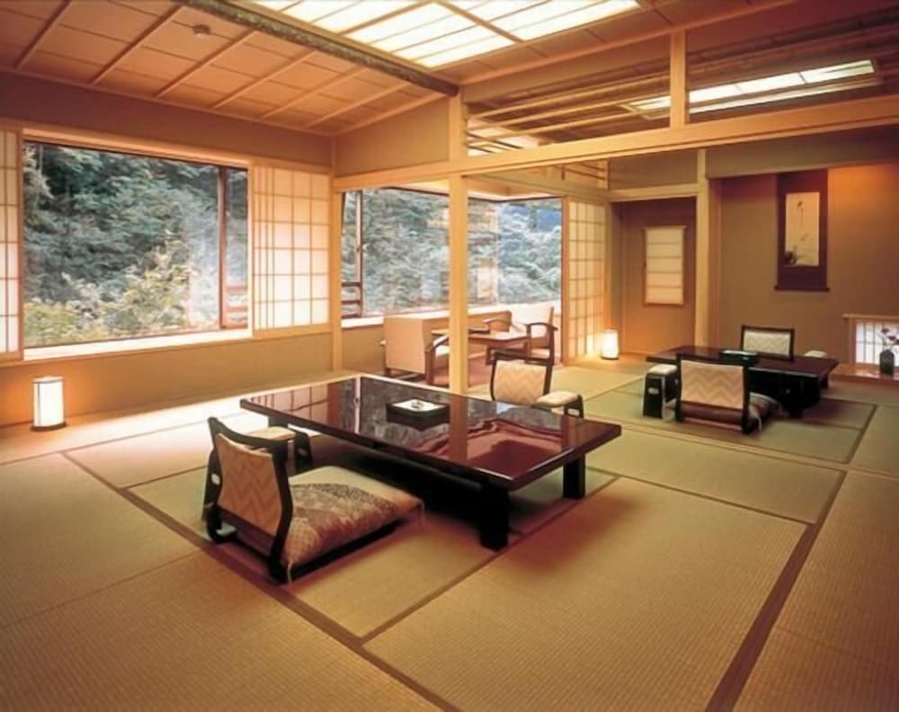 Nishiyama Onsen Keiunkan 28