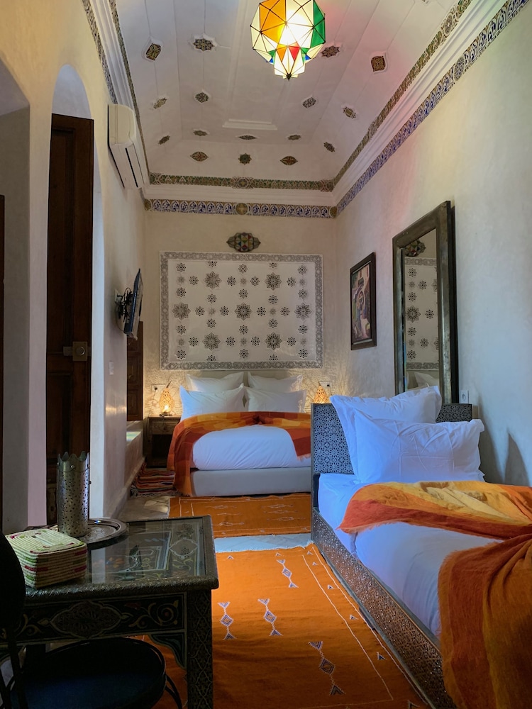 Riad Abaka by Ghali