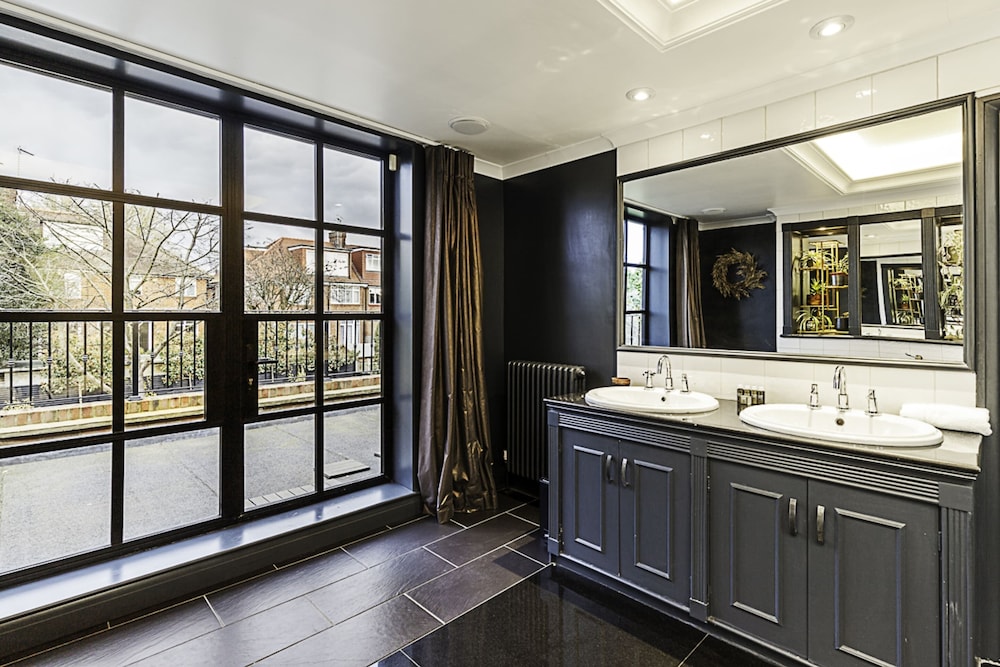 Stunning 5 Bed House in Willesden Green!