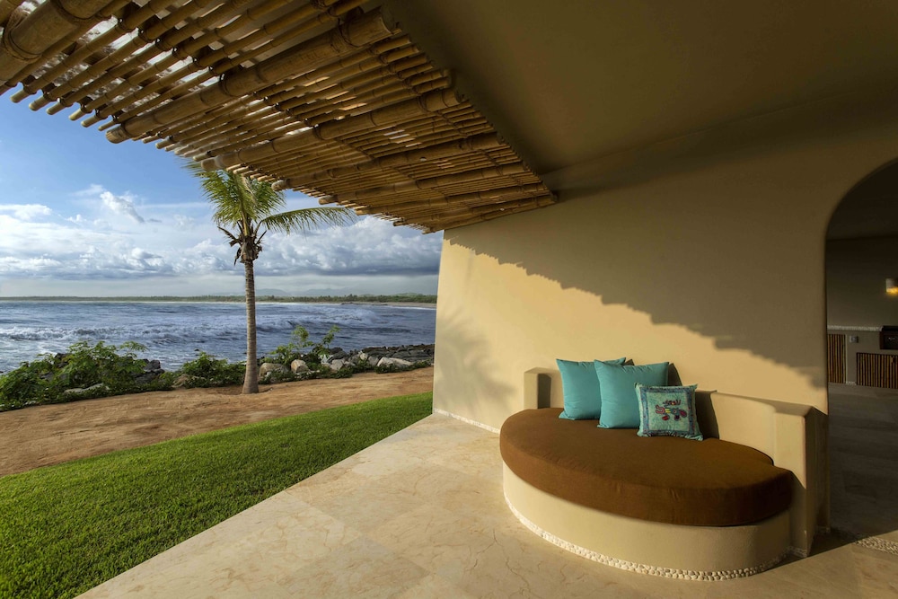 Punta Majahua Condos