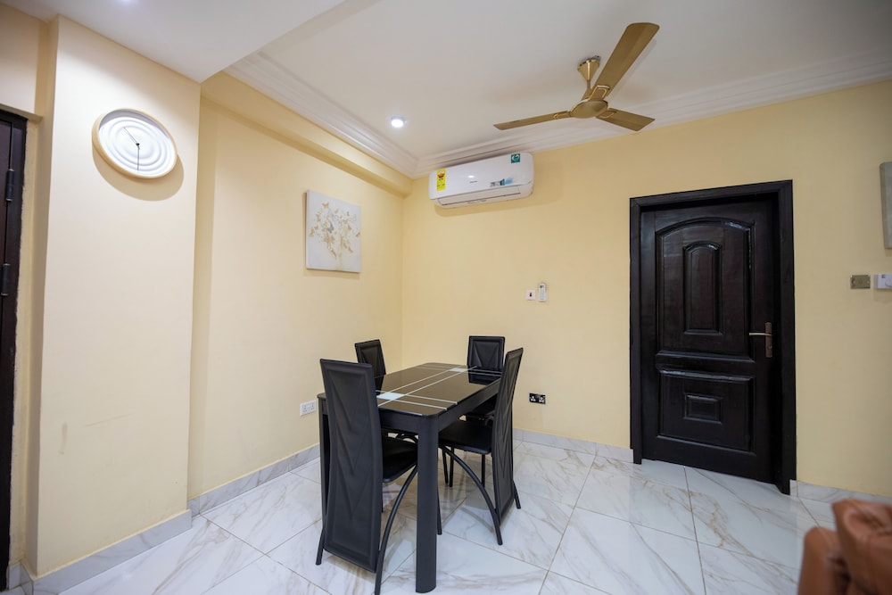 Executive Two Bedroom Furnished Apartment