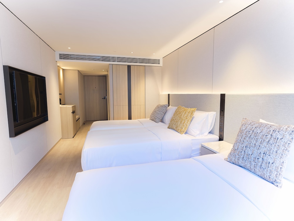 The Bauhinia Hotel - Central