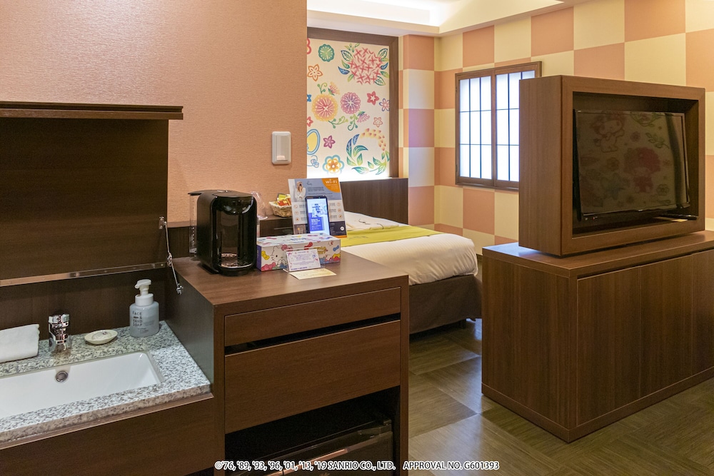 HOTEL OKINAWA WITH SANRIO CHARACTERS 11