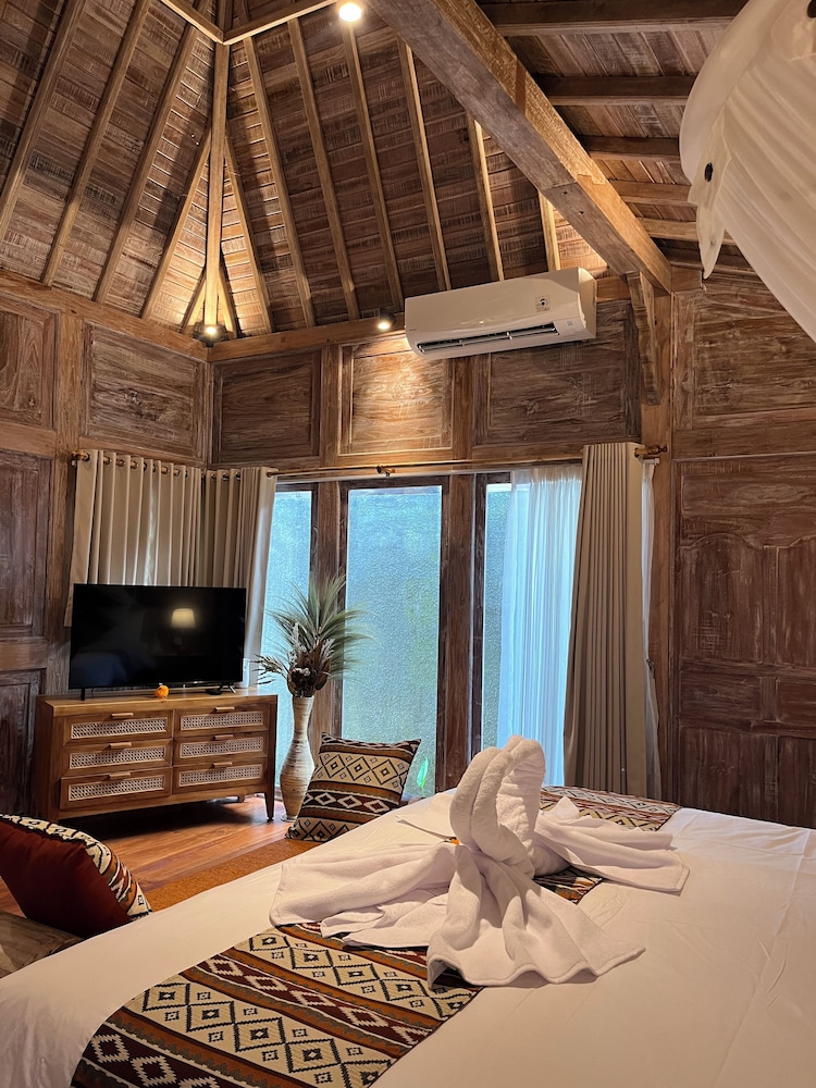 Gunung Gelagah Ubud Villas by EPS