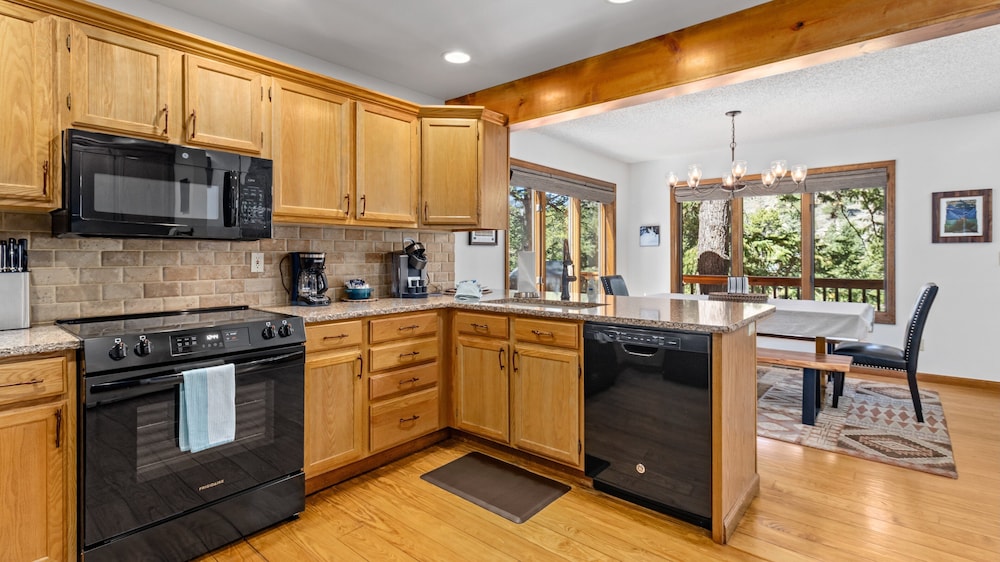 Aspen Brook Kyle Cabin By Estes Park Homes 4 Bedroom Home