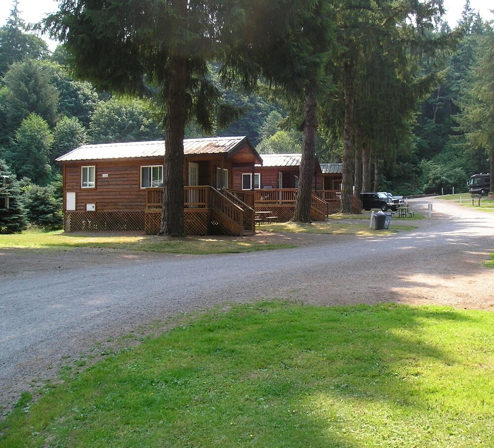Thunderbird RV & Camping Resort