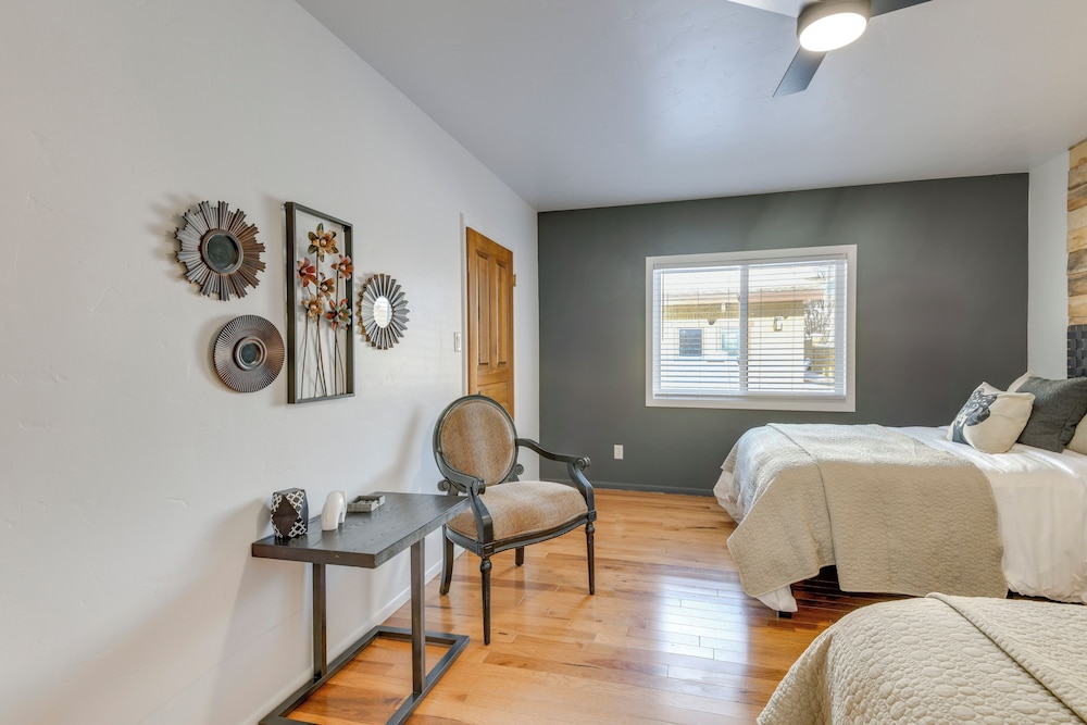 Game Room, Media Room & Pool: Luxe Villa in Craig!