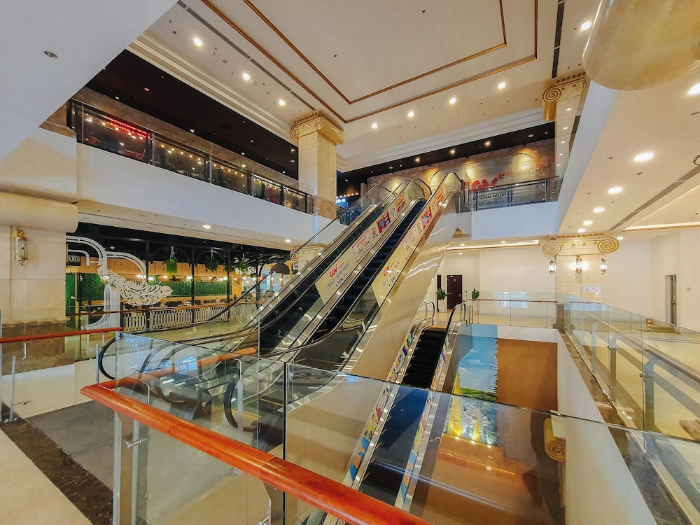 D Le Roi Soleil Premium Suites