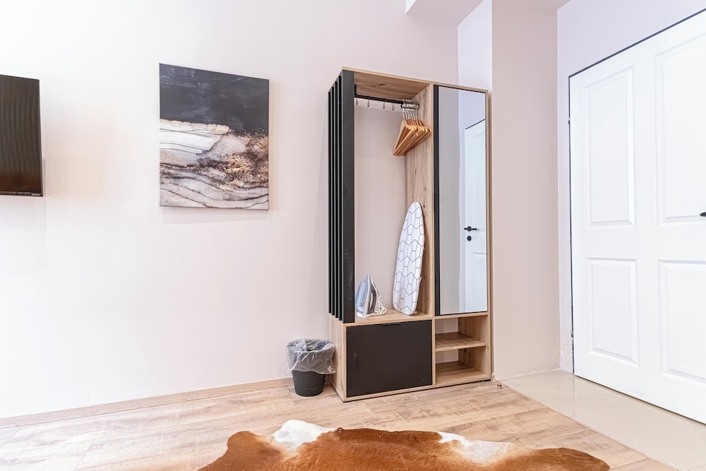4BR Apartment for Groups Near Stadthalle