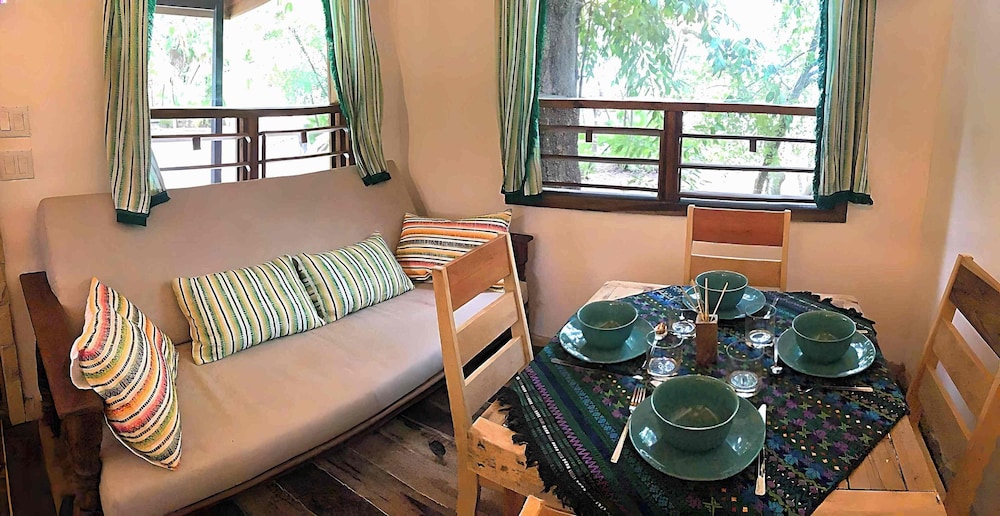 Kin Resort Lodge