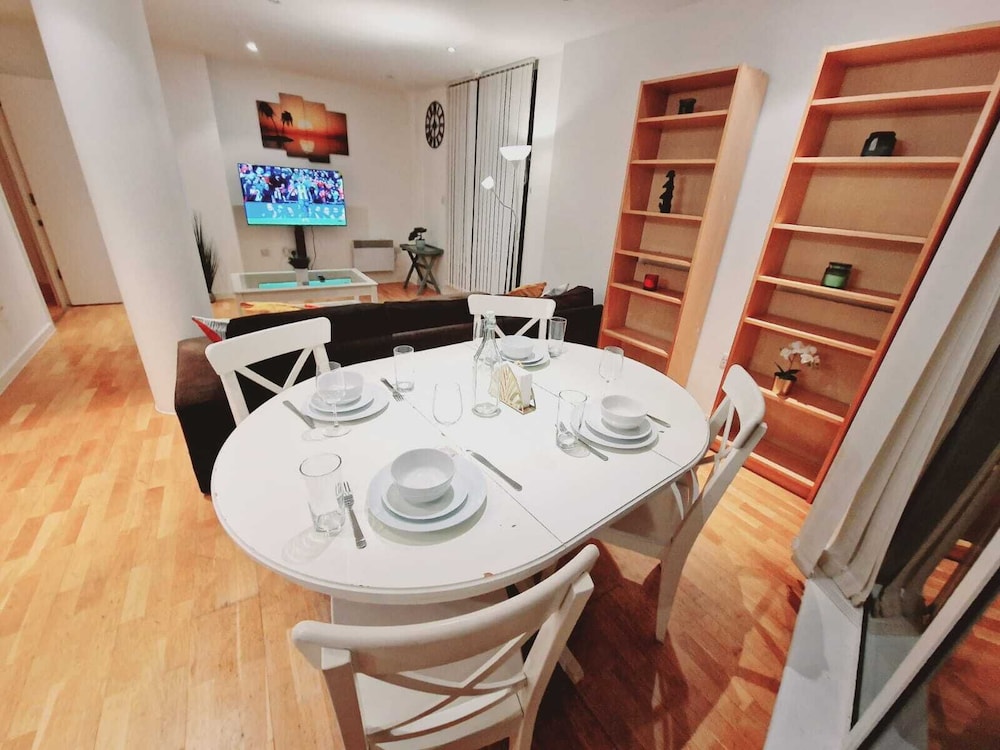 Deluxe 2-bed Apartment Near Shoreditch