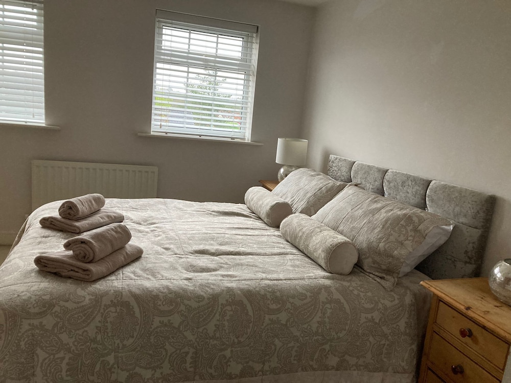 Host Stay Hunters Wood Court