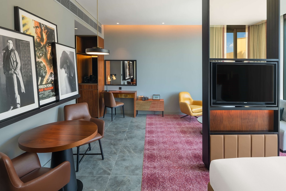 The WB Abu Dhabi, Curio Collection by Hilton