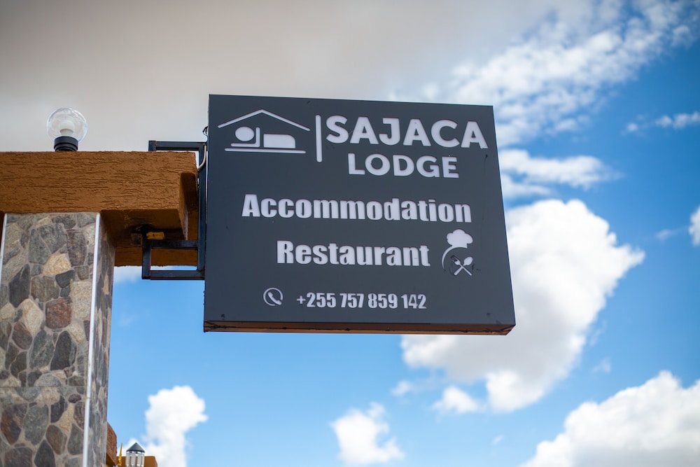 Sajaca Lodge view 4