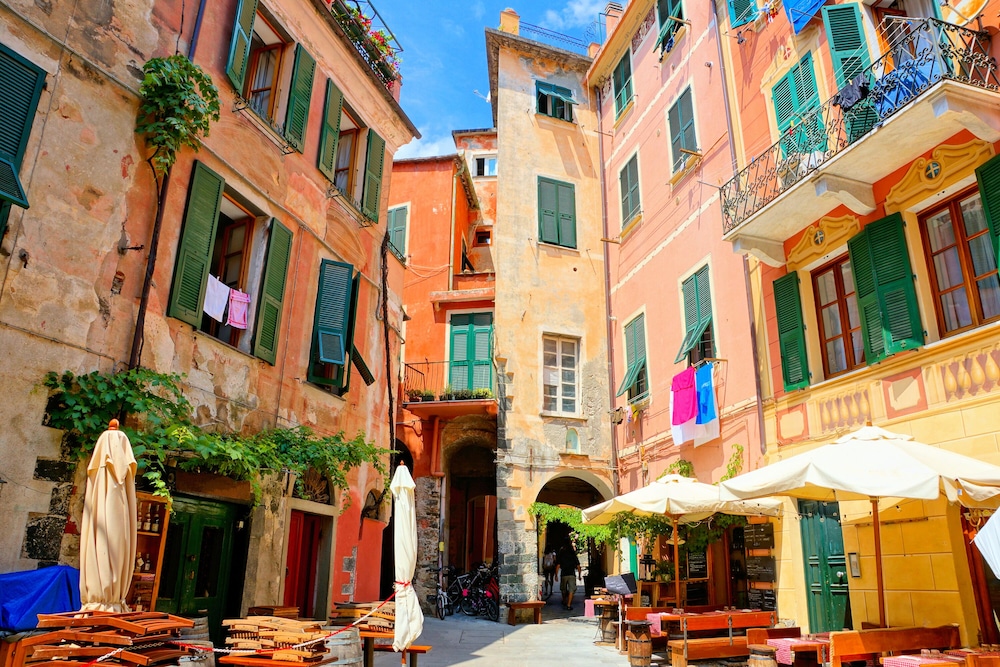 Monterosso Apartments
