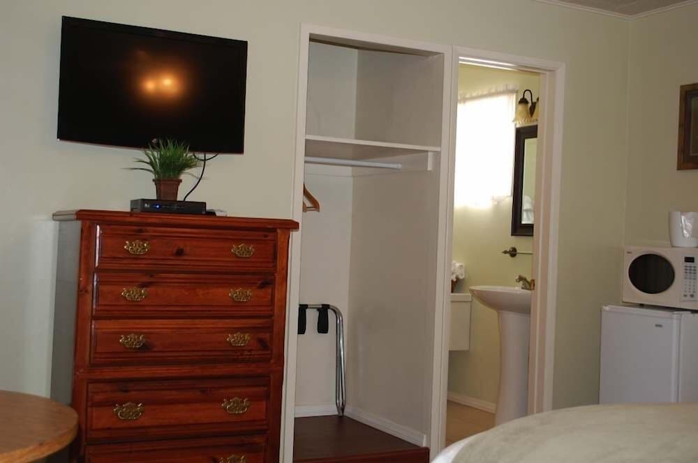 Bishop Vacations - El Rancho Motel - Property Image 30