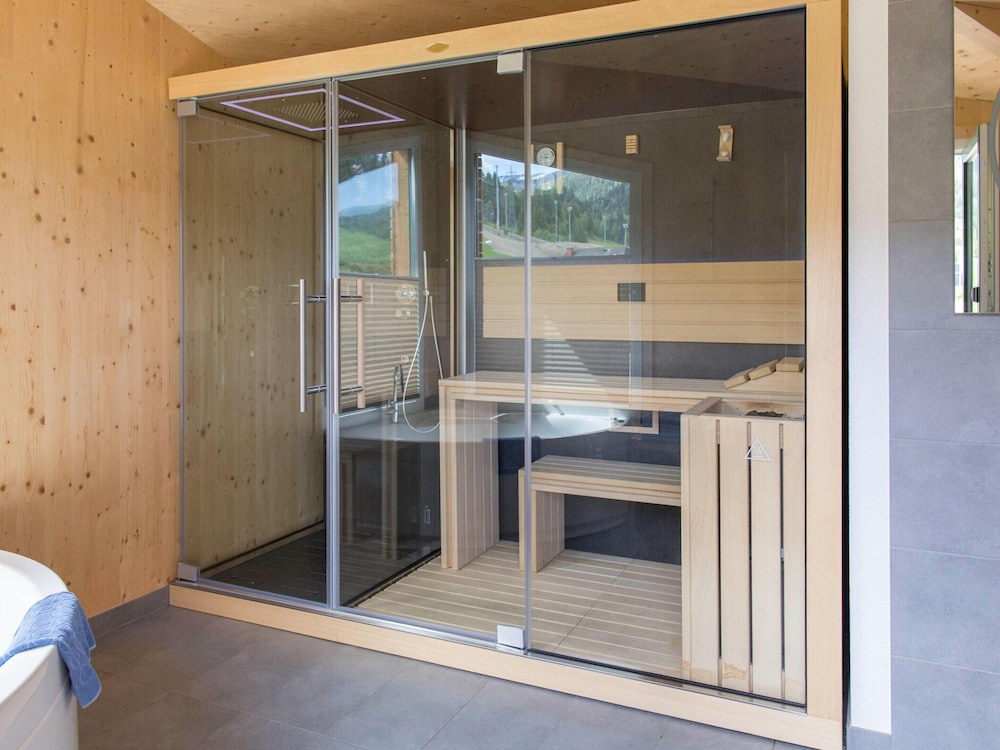 Majestic Chalet With Sauna