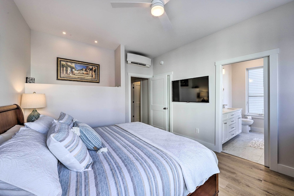 Portland Vacations - Spacious Portland Home: Walk Downtown! - Property Image 28