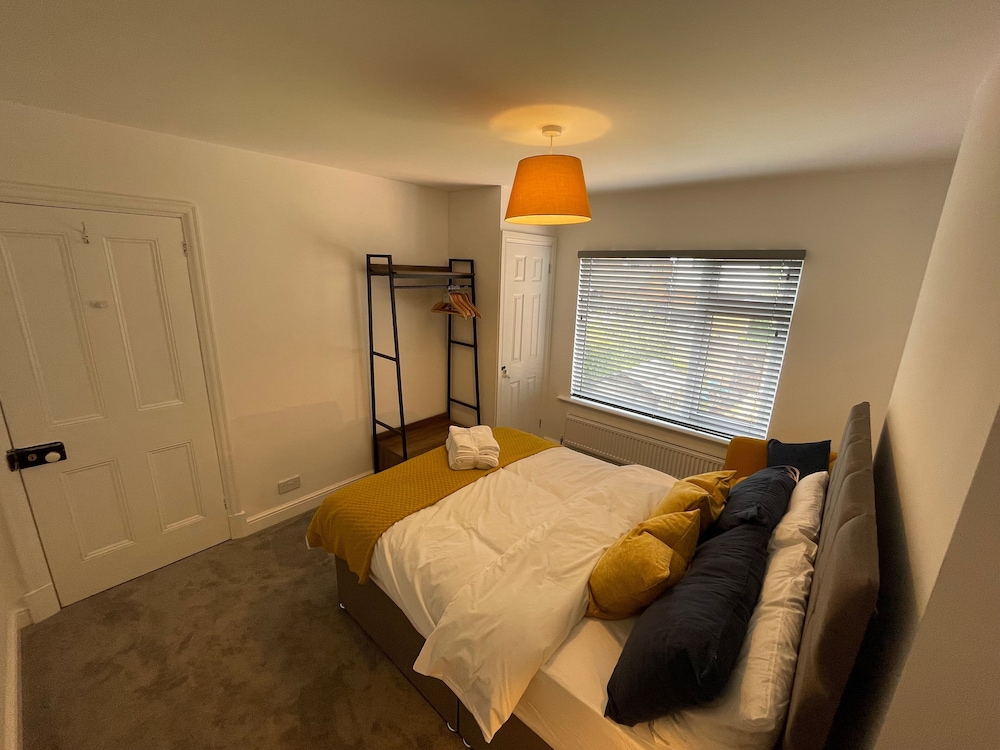Cozy, Spacious 2Bd House In Historic Chapelfields