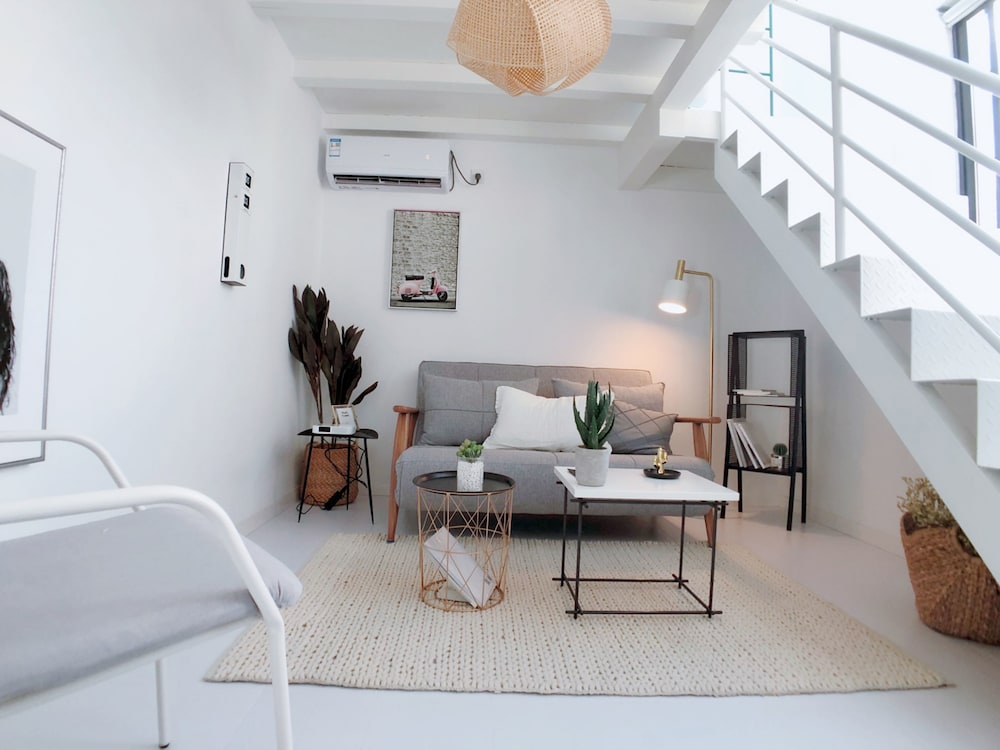 LIVE INN Home