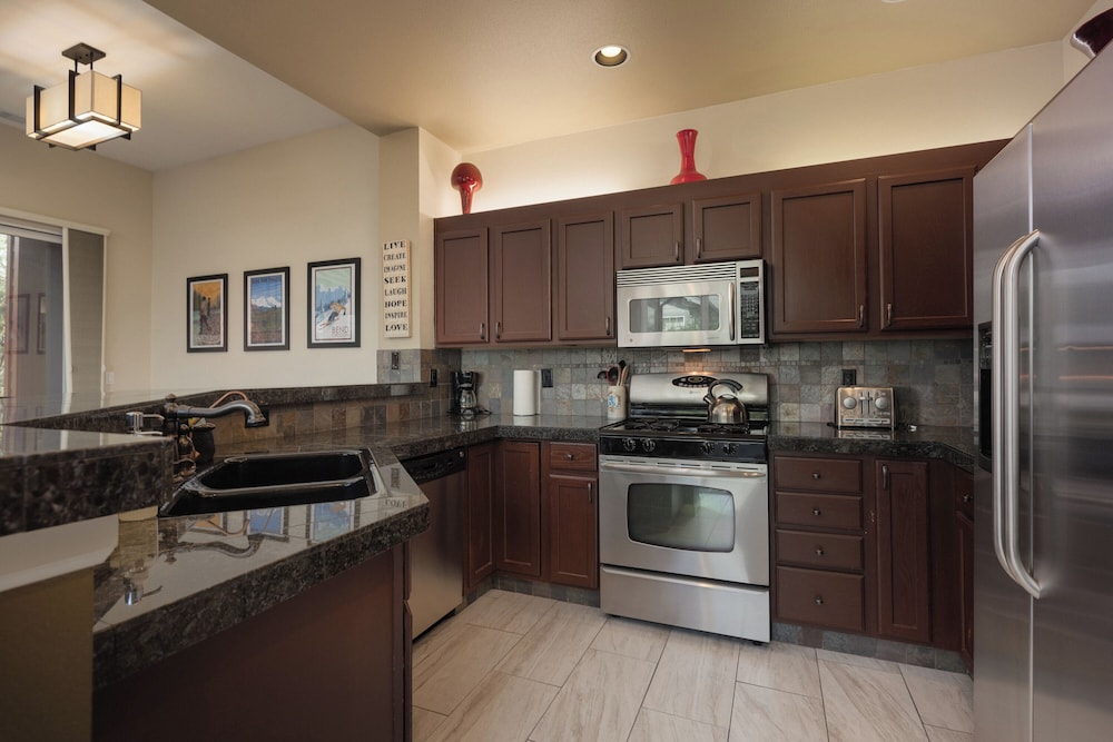 The Old Mill Retreat Sleeps 6!