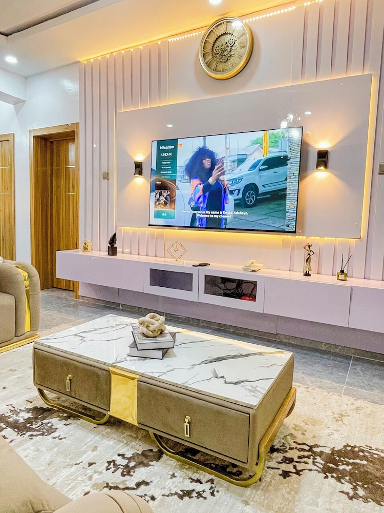 La Veda Manor Luxury Apartment