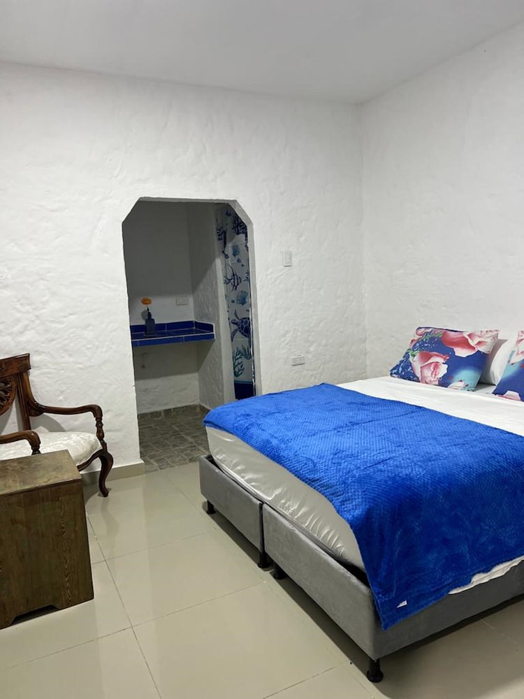 TR-A4D HABITACION DE HOSTAL CON WIFI