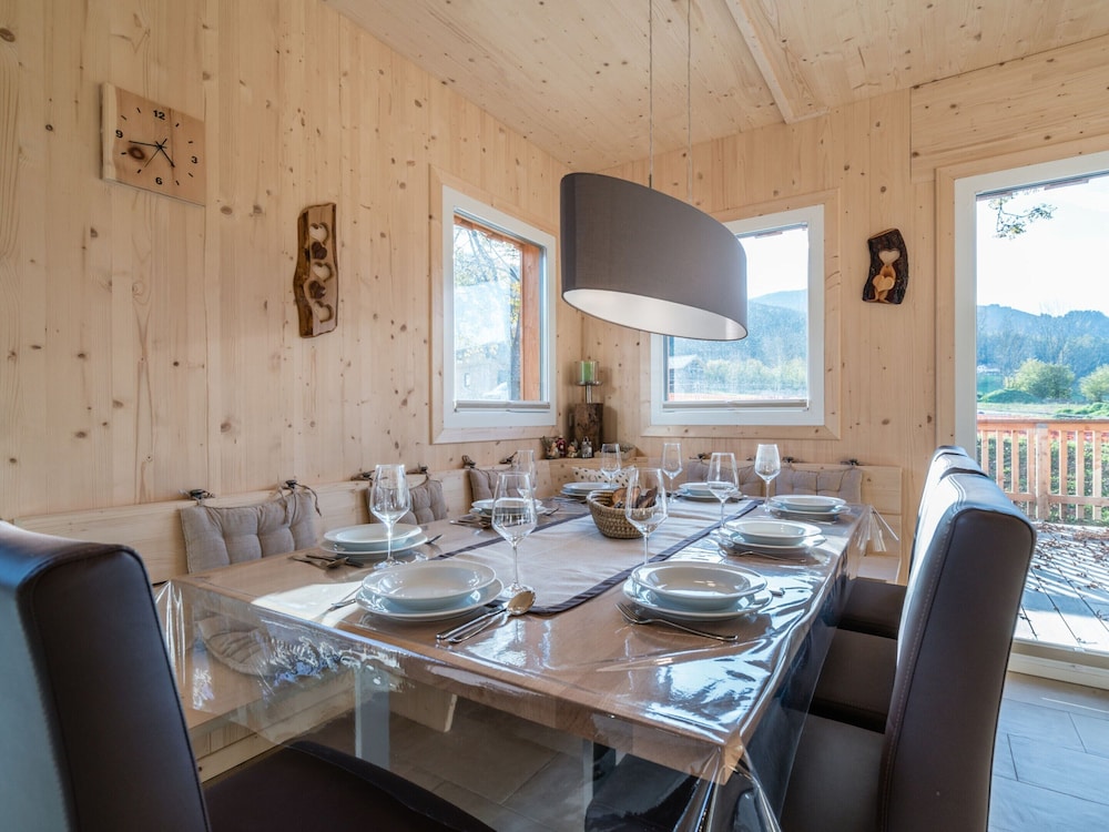 Attractive Chalet With Whirlpool