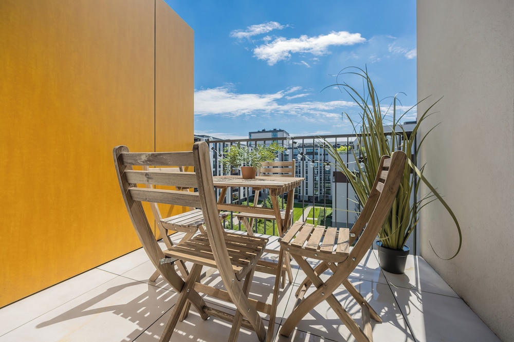 Apartment With A/C by Renters Prestige