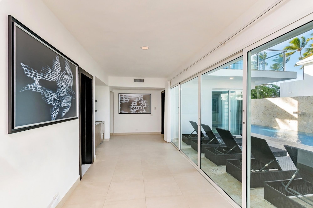Villa Pandora Luxury Beachfront Villa in Los Corales Bavaro view 5
