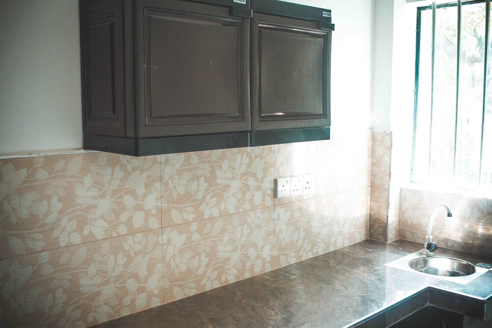 Tanoaks Villa view 3