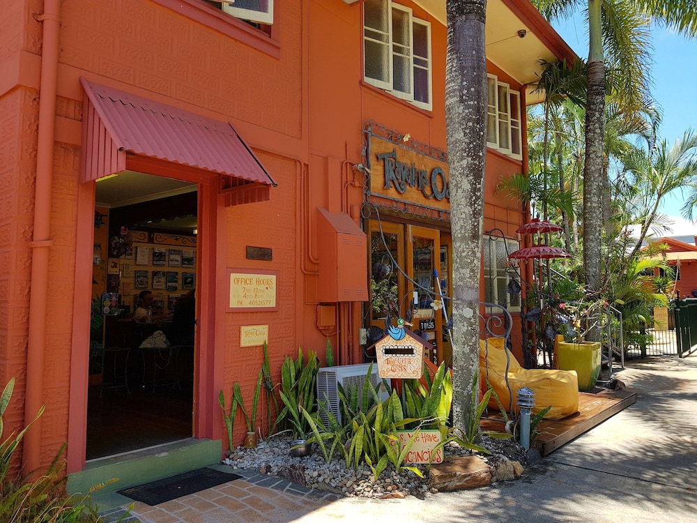 Travellers Oasis - Hostel