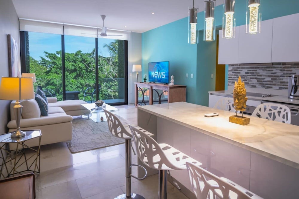 NEW LUX 2BR Balcony Dream Location Pool Shops view 3